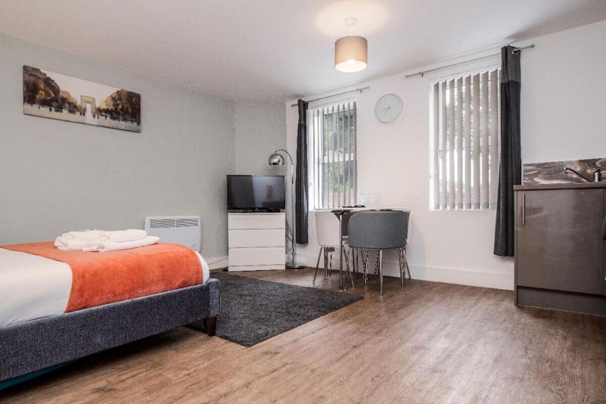 Sav Apartments Regent レスター 部屋 写真