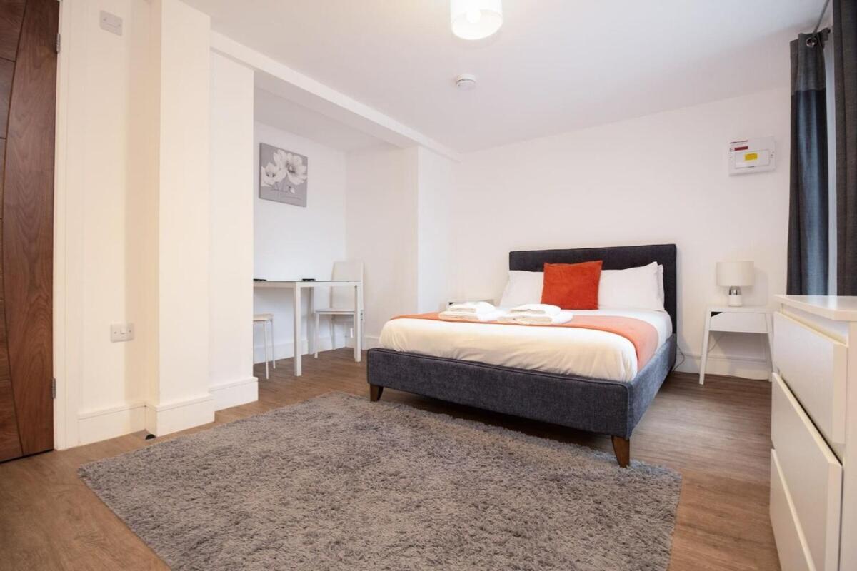 Sav Apartments Regent レスター 部屋 写真